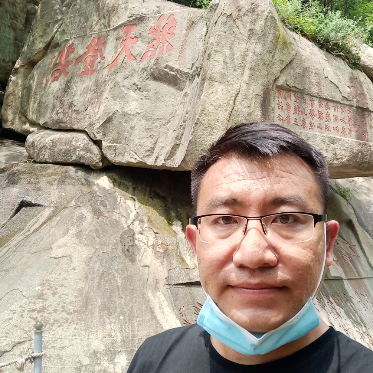 冬天第一場(chǎng)雪