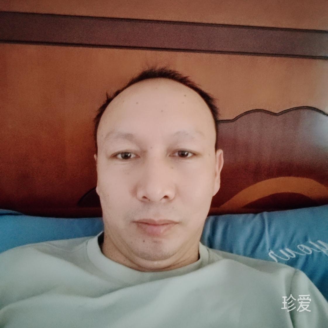 打伞的鱼