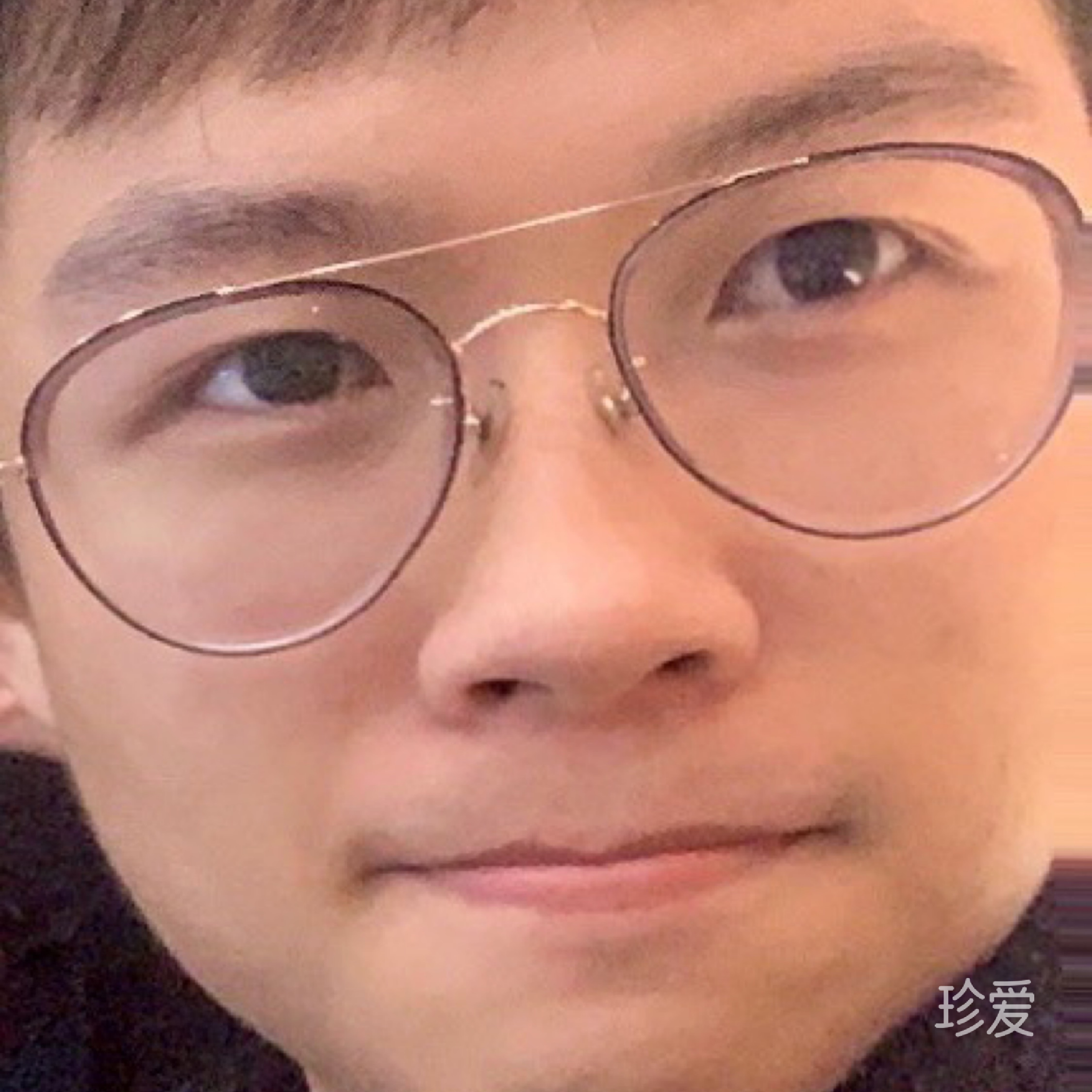 想買摩托車的微笑