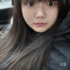 依依