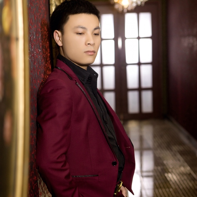 金風玉露一相逢