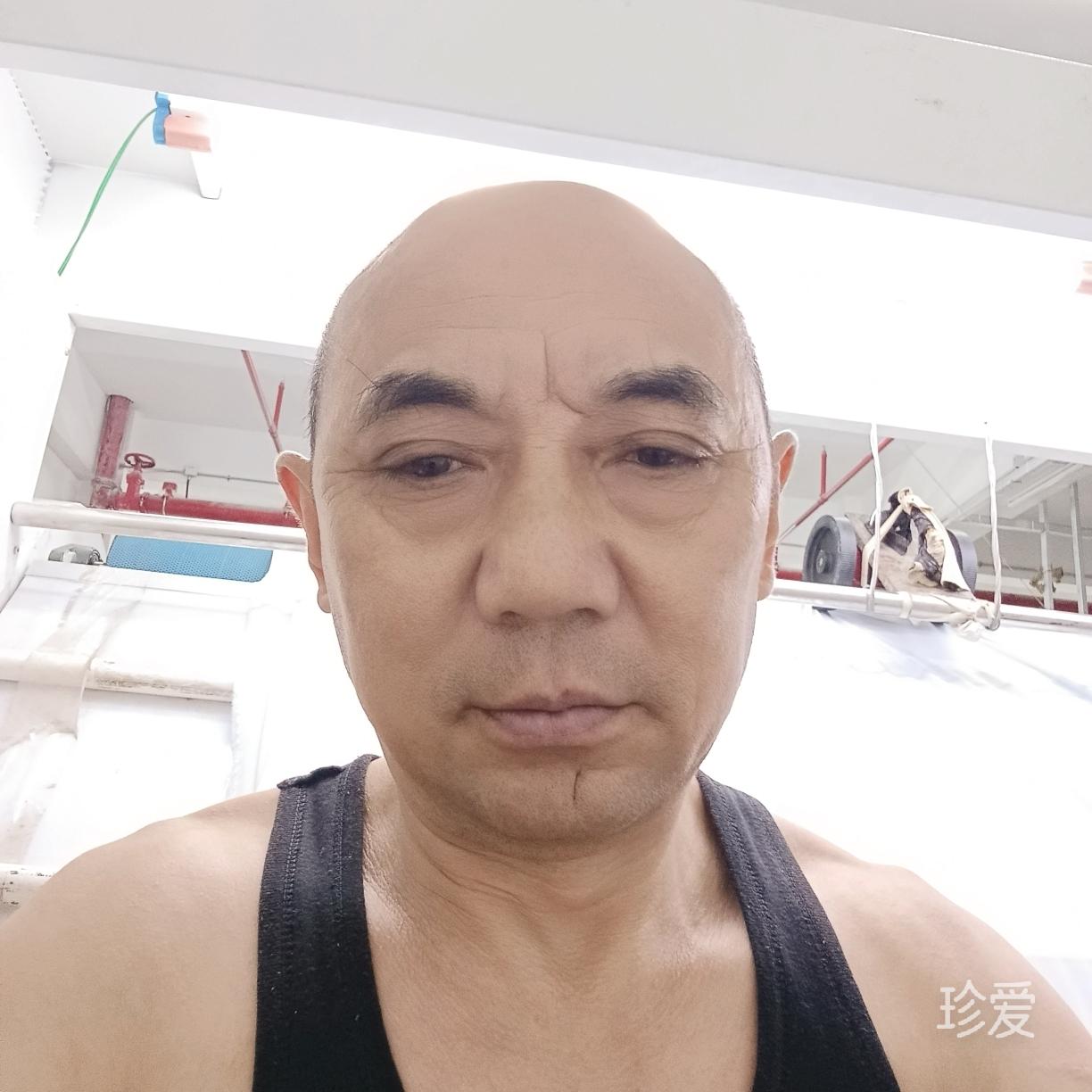 军徽闪闪