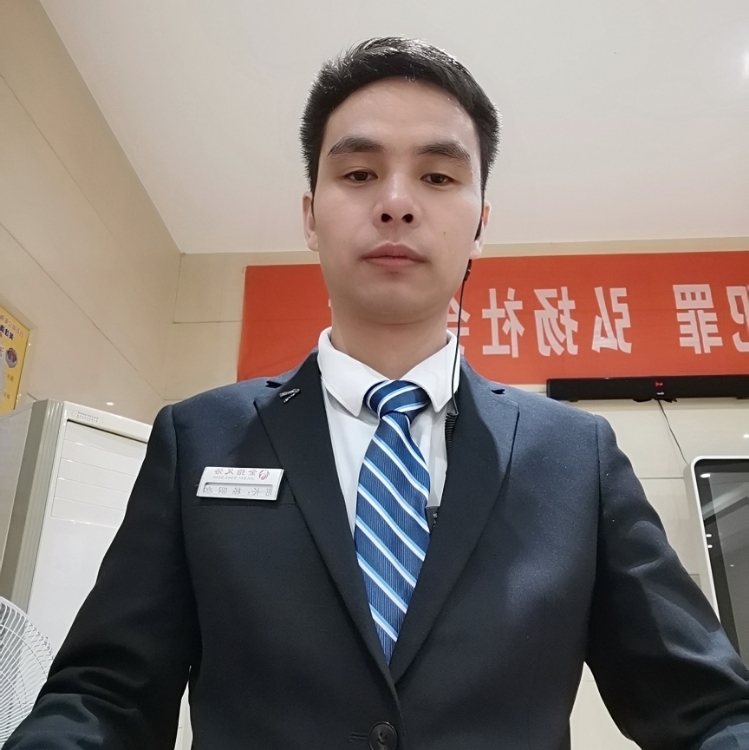 受傷的熊尋找有緣