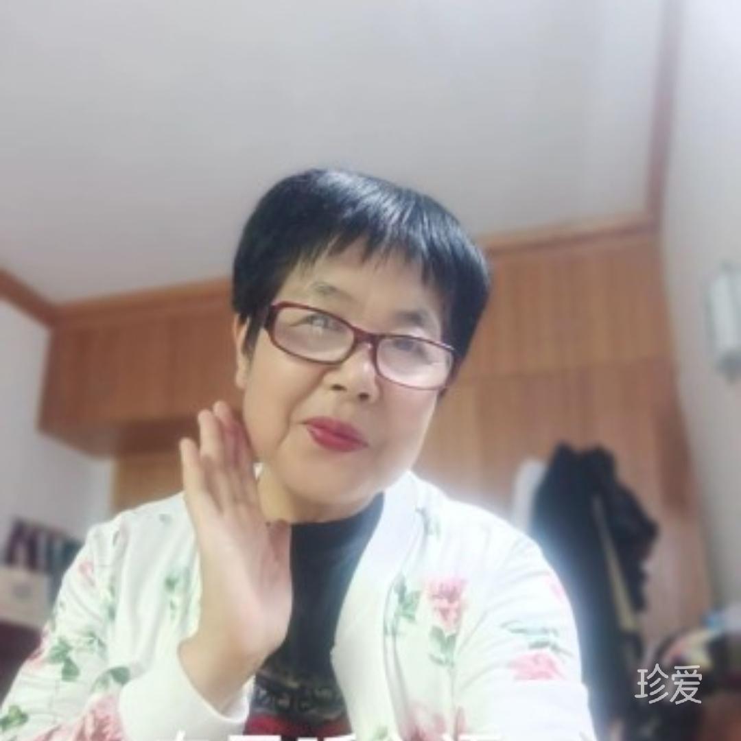 水出芙蓉