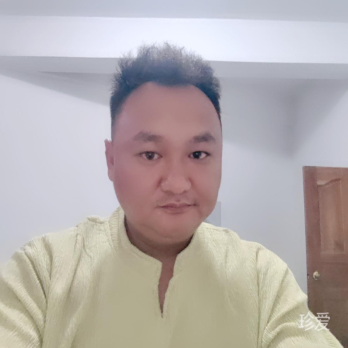 小鹏鹏烧香揇倒佛