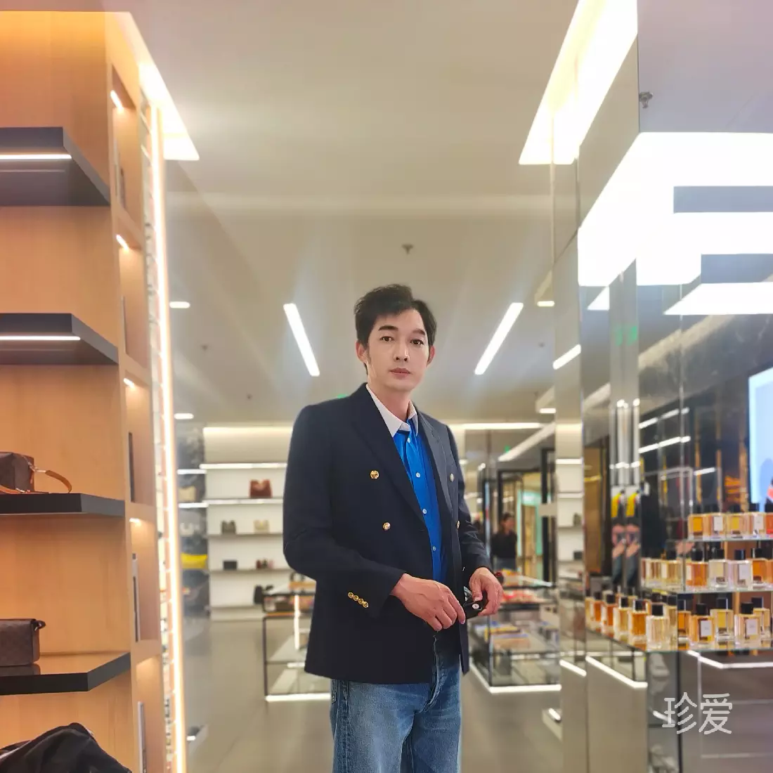 漂亮的杨树