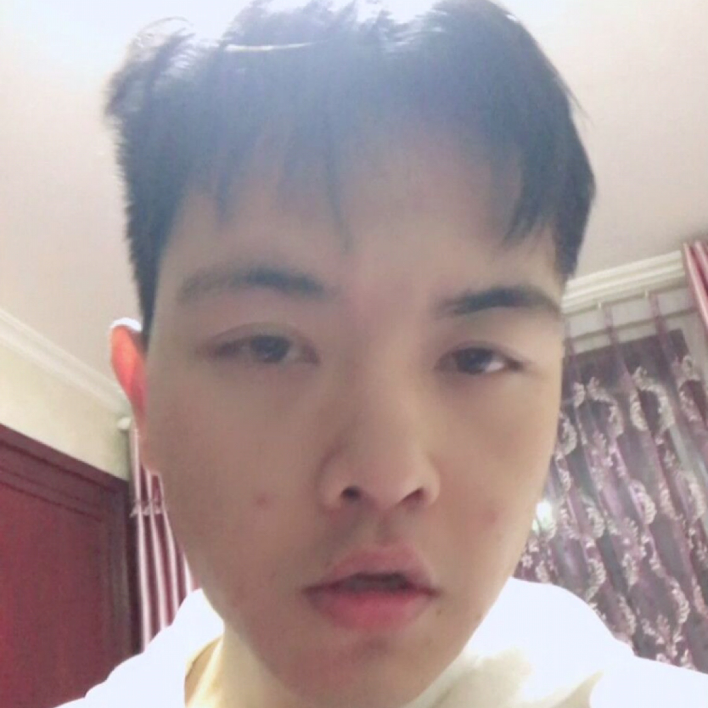 孤独在雨中