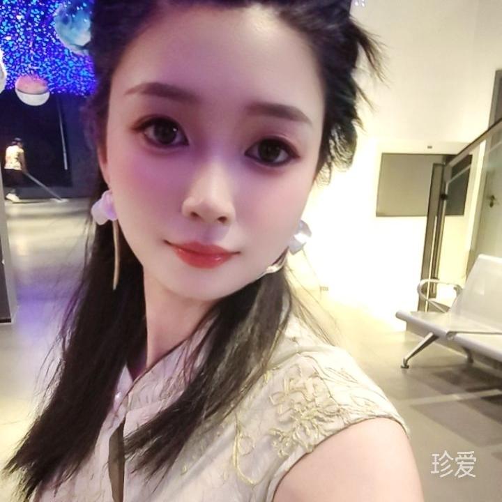 梧桐落叶