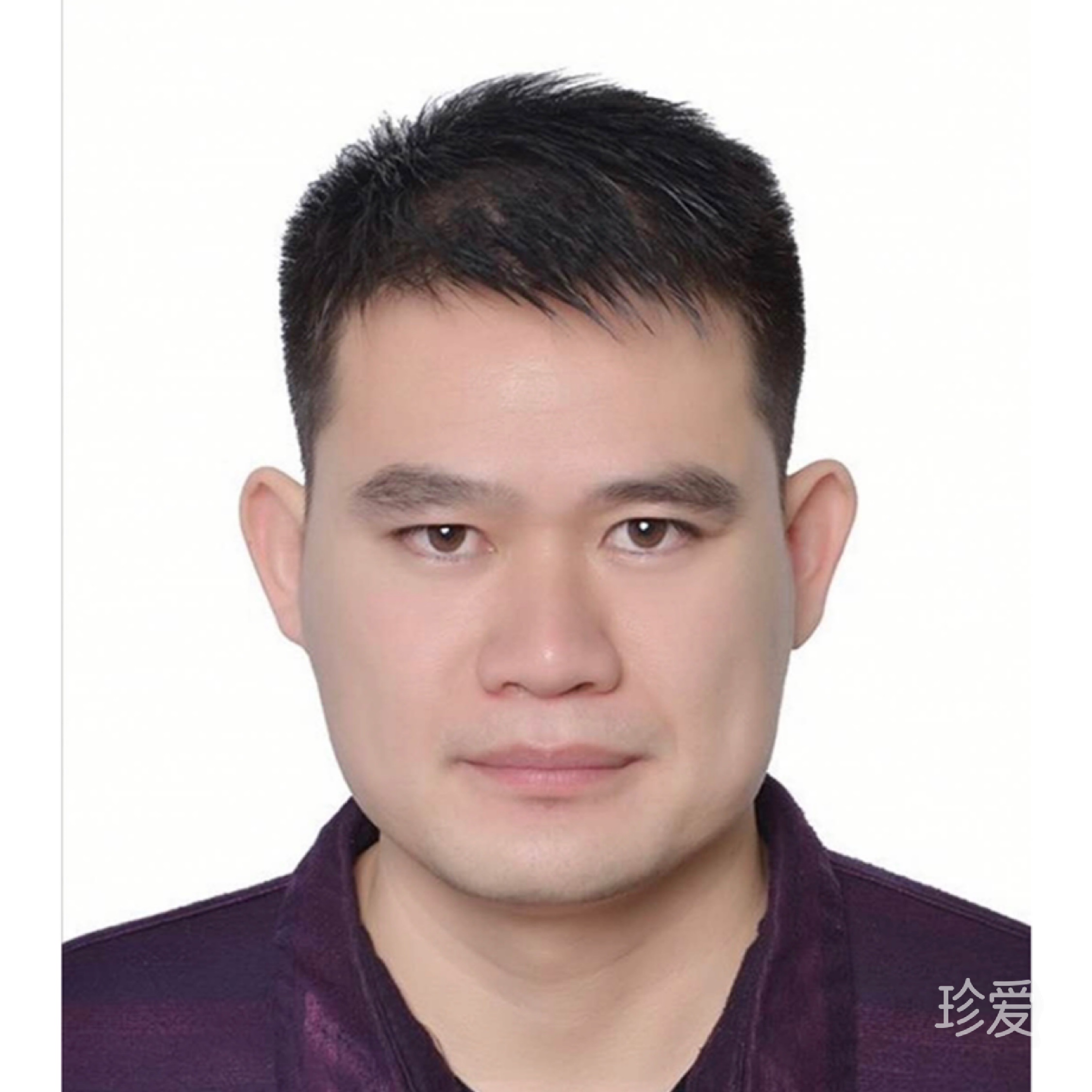 淡然一笑