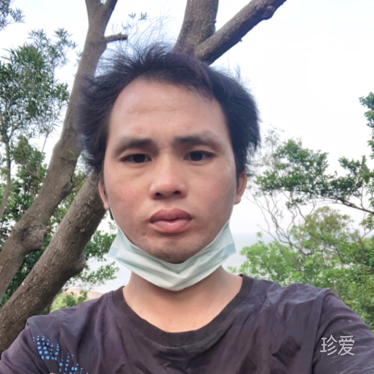 一个叫废物的废柴