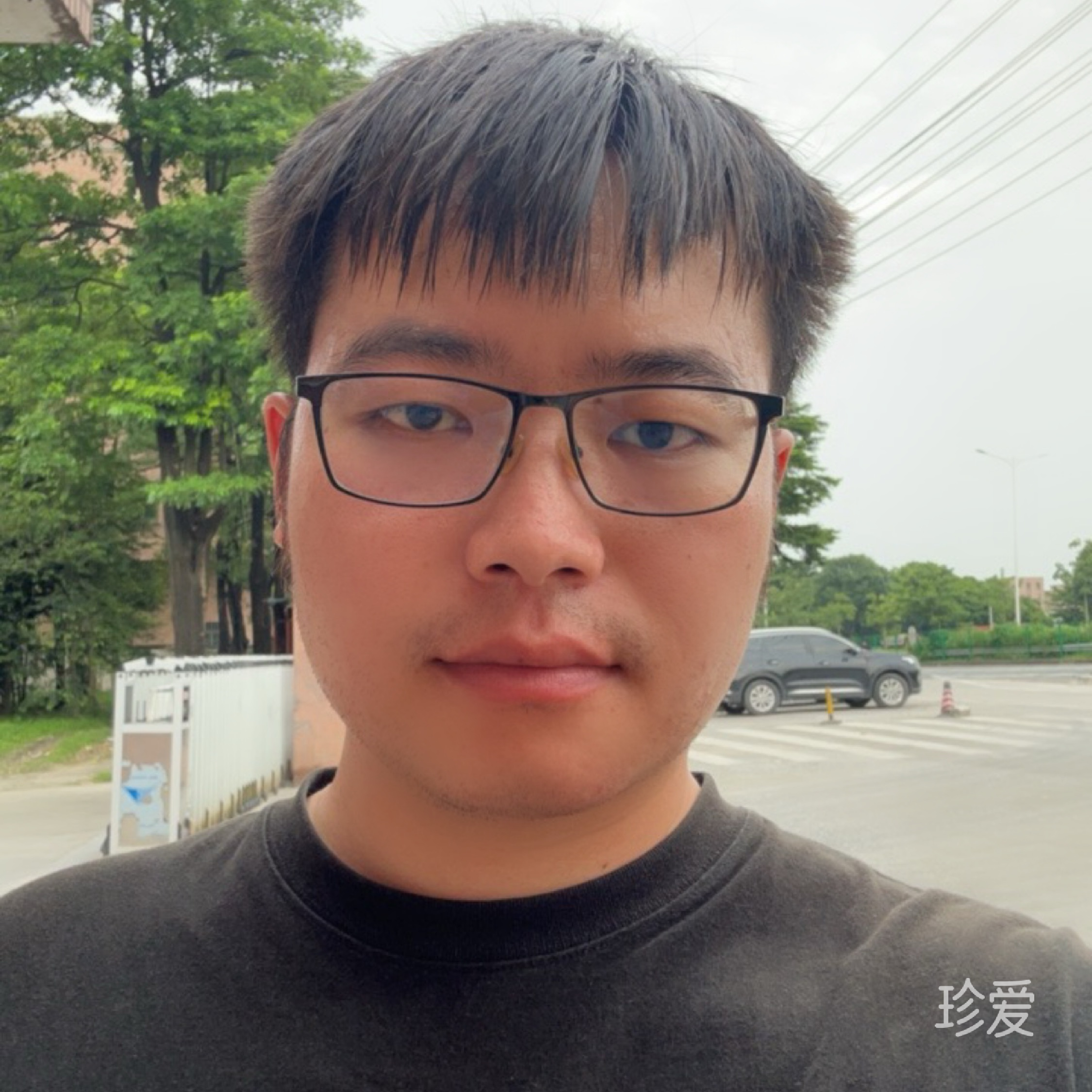 罗龙龙