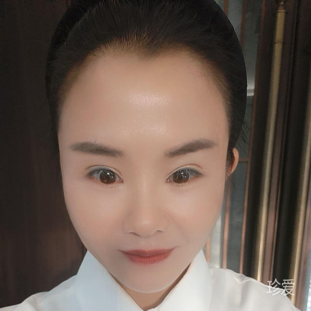 風(fēng)雨中的傘