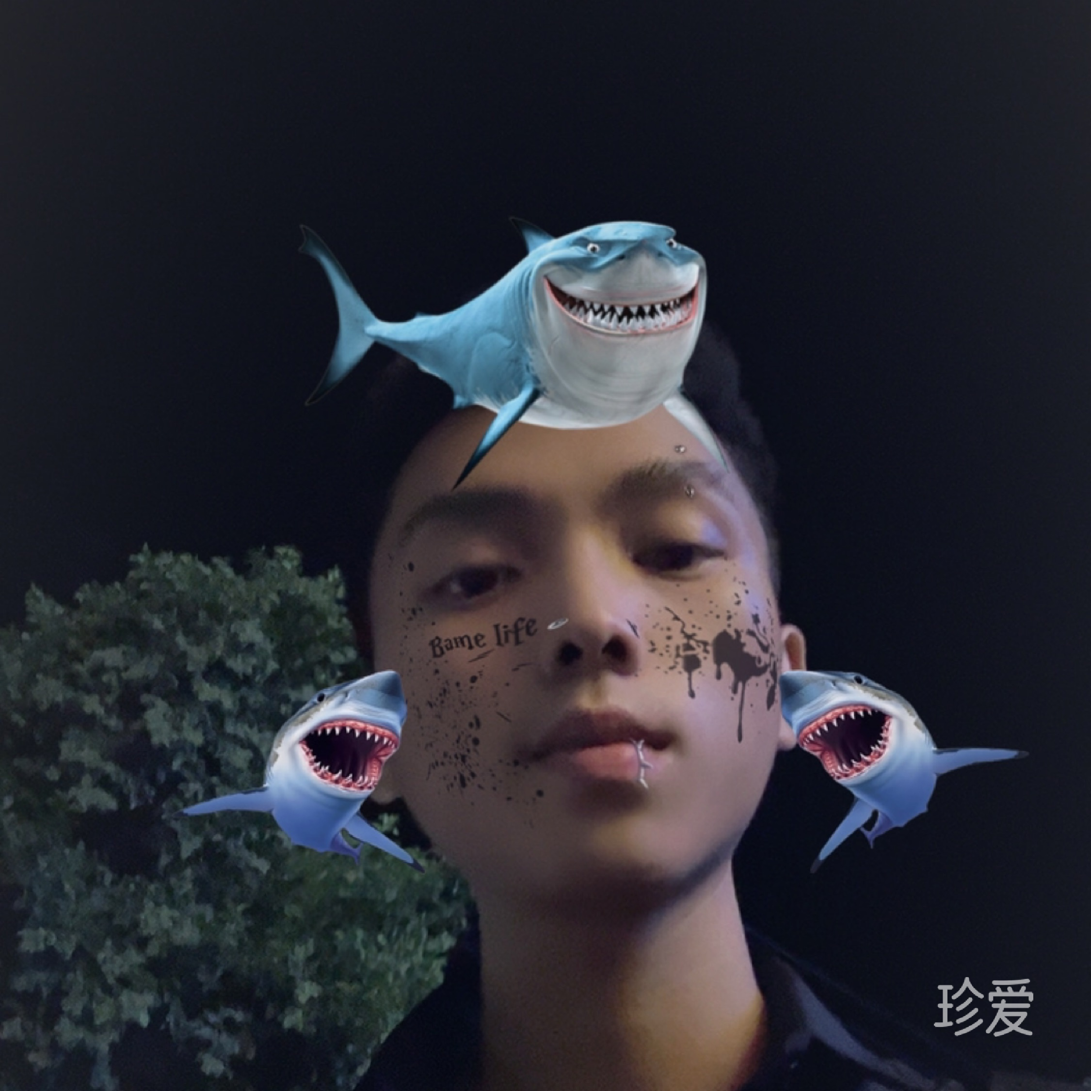 面具后的恐慌