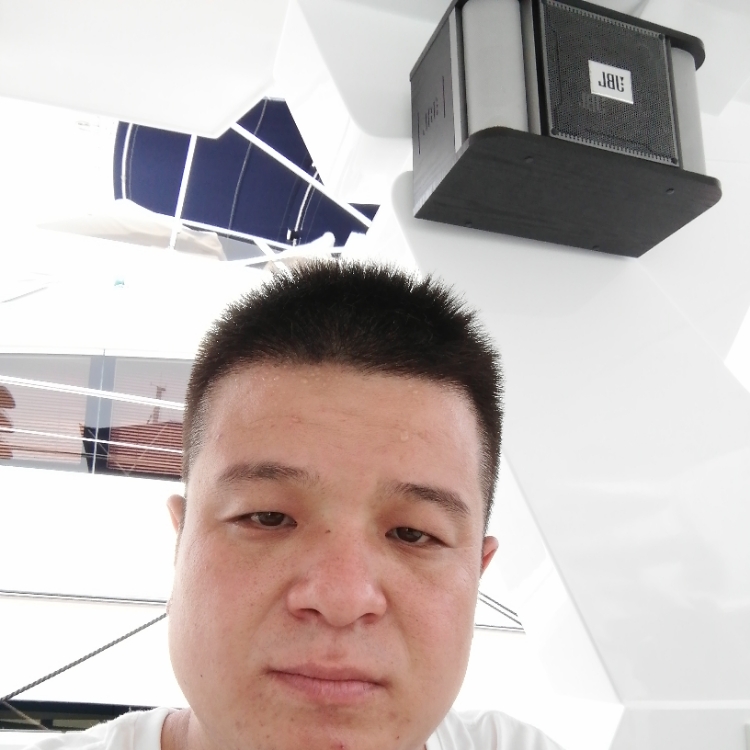 做你唯一的英雄