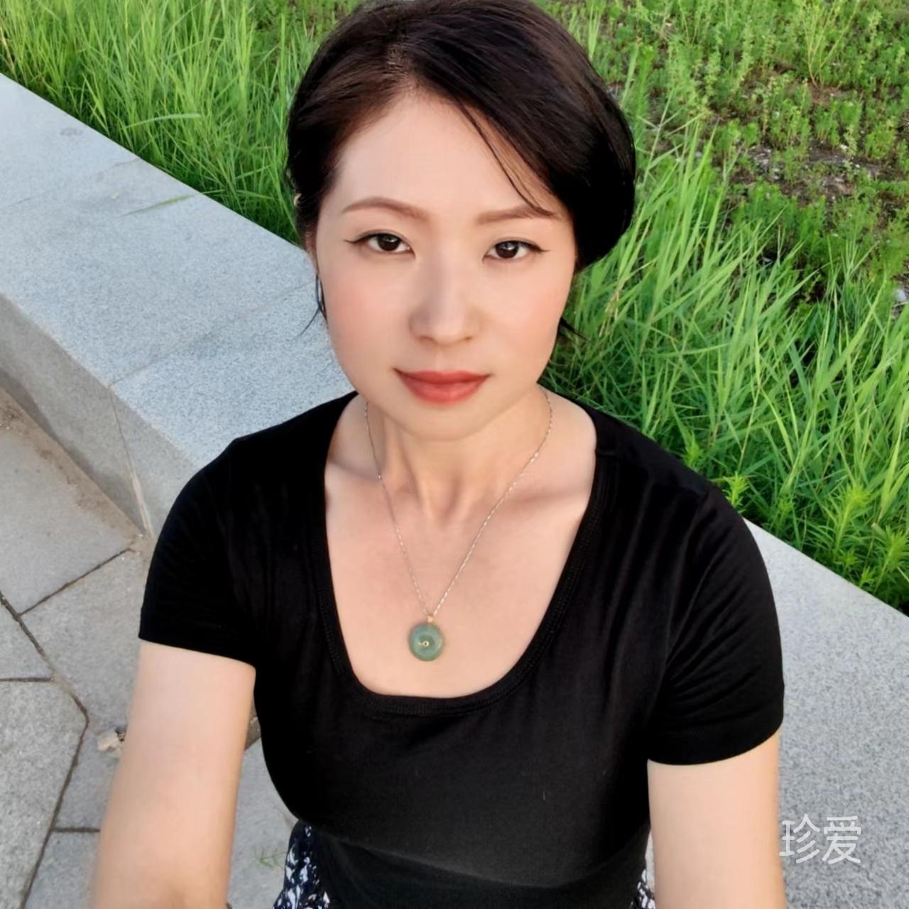 月光下的茉莉花