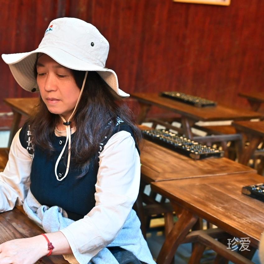 昆伦山上的一棵草