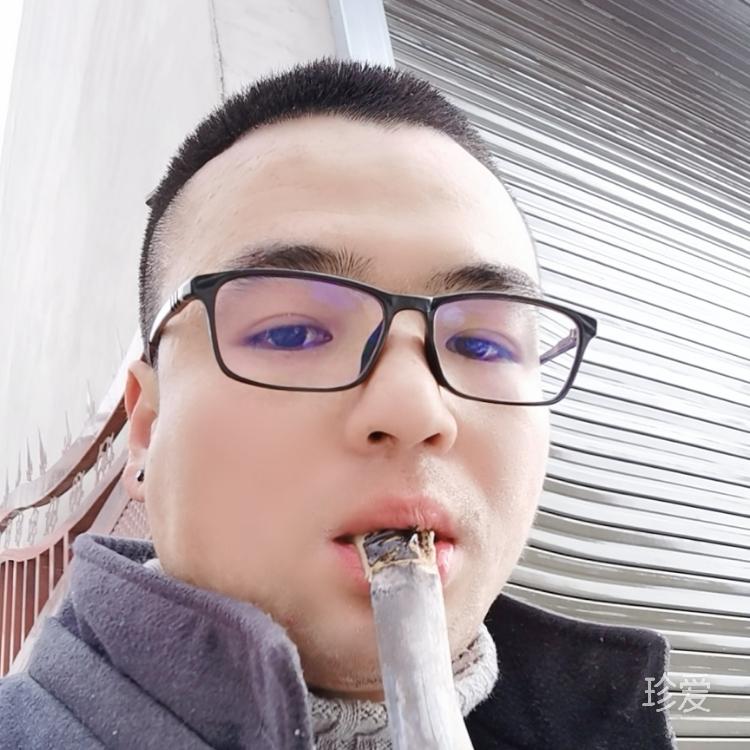 现实社会