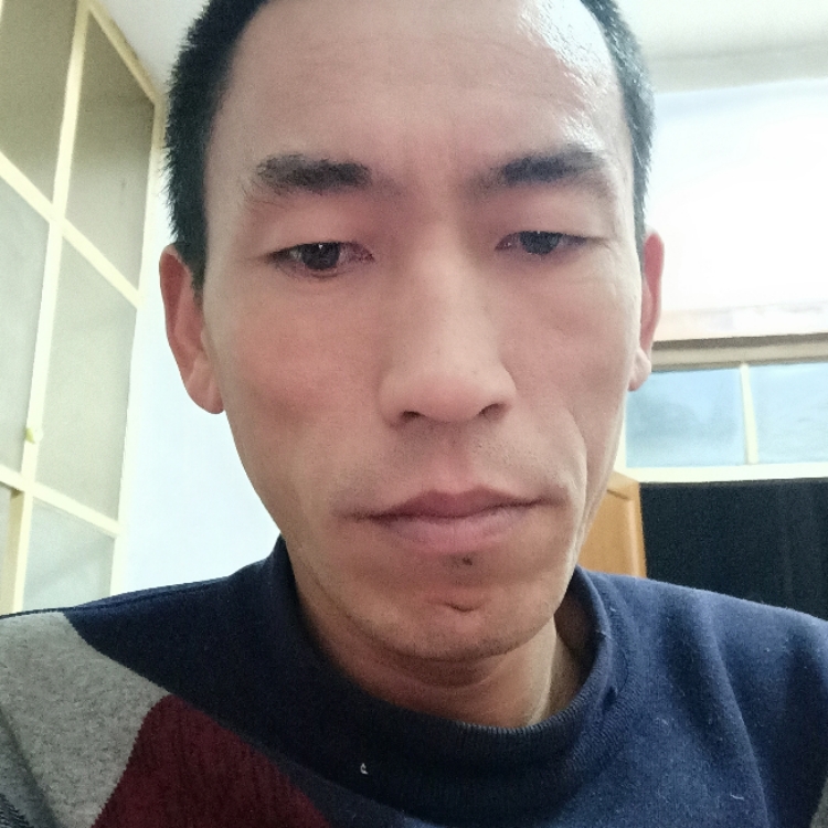 想戴戒指的男人