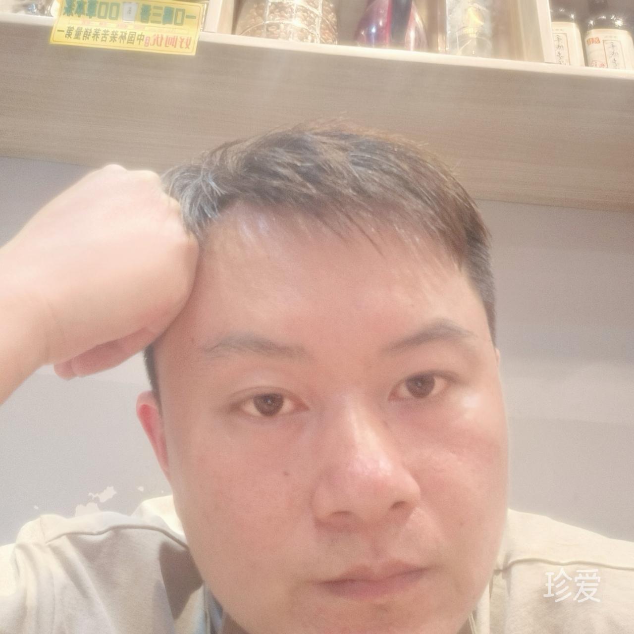 携手度余生