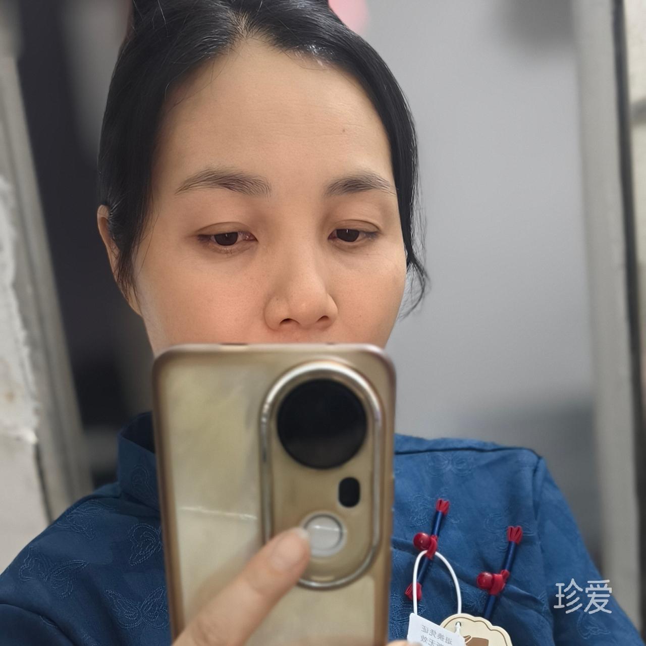 小韦韦