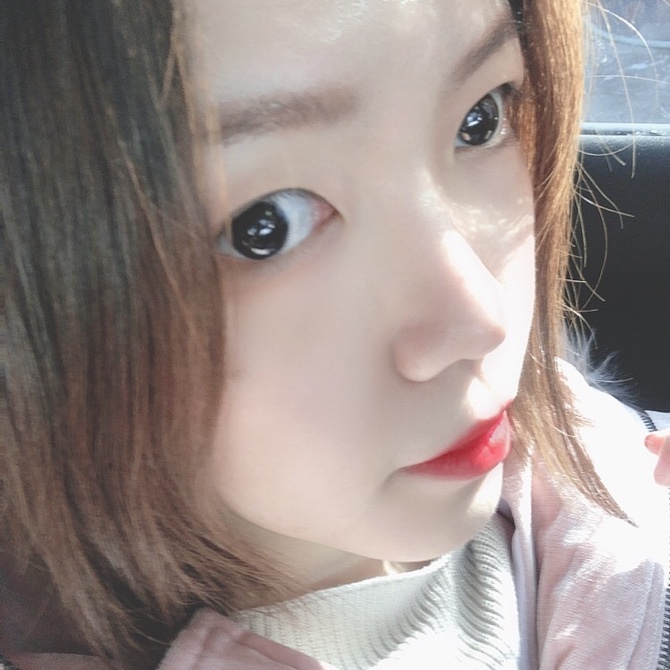 w翹尾巴的小辣椒B