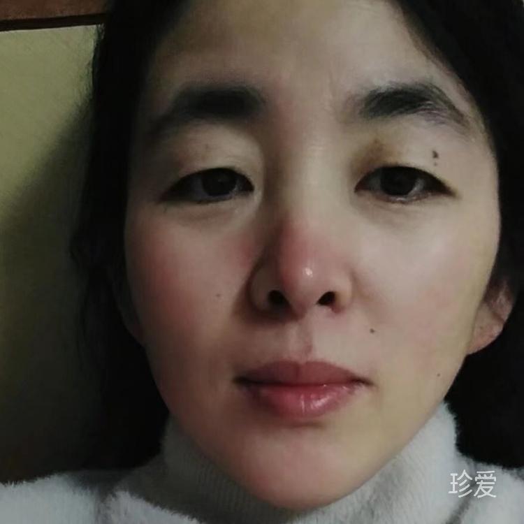 薰衣草的暗紫色