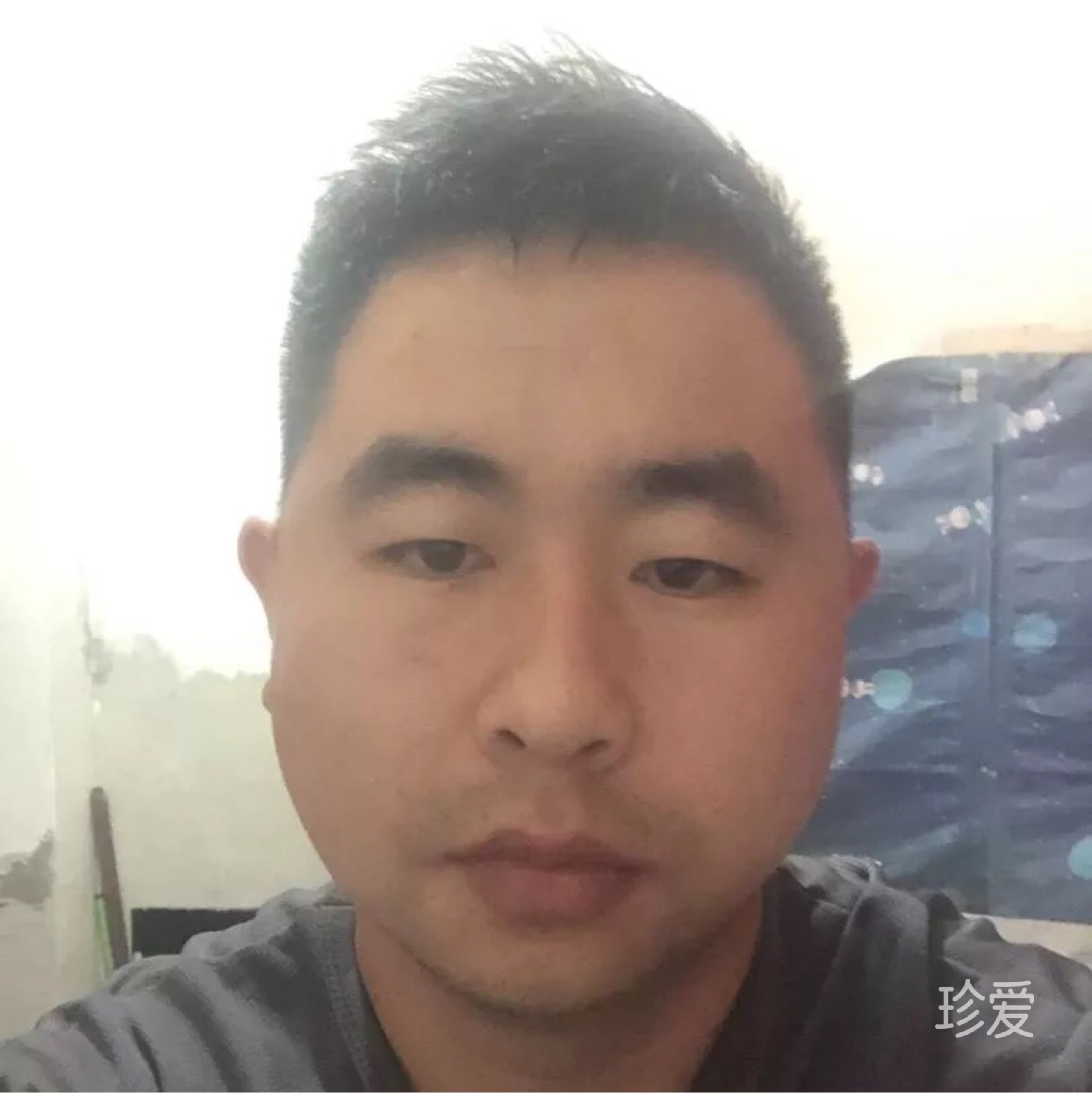 夢想在上孤獨在下