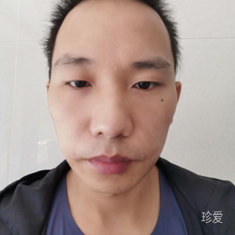 期許中的是何人