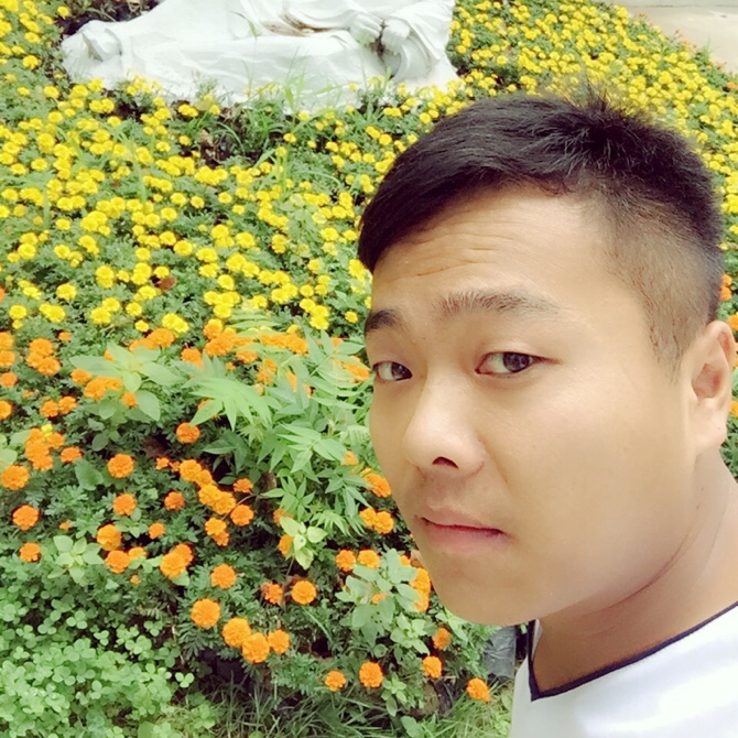 有个刺客想害朕