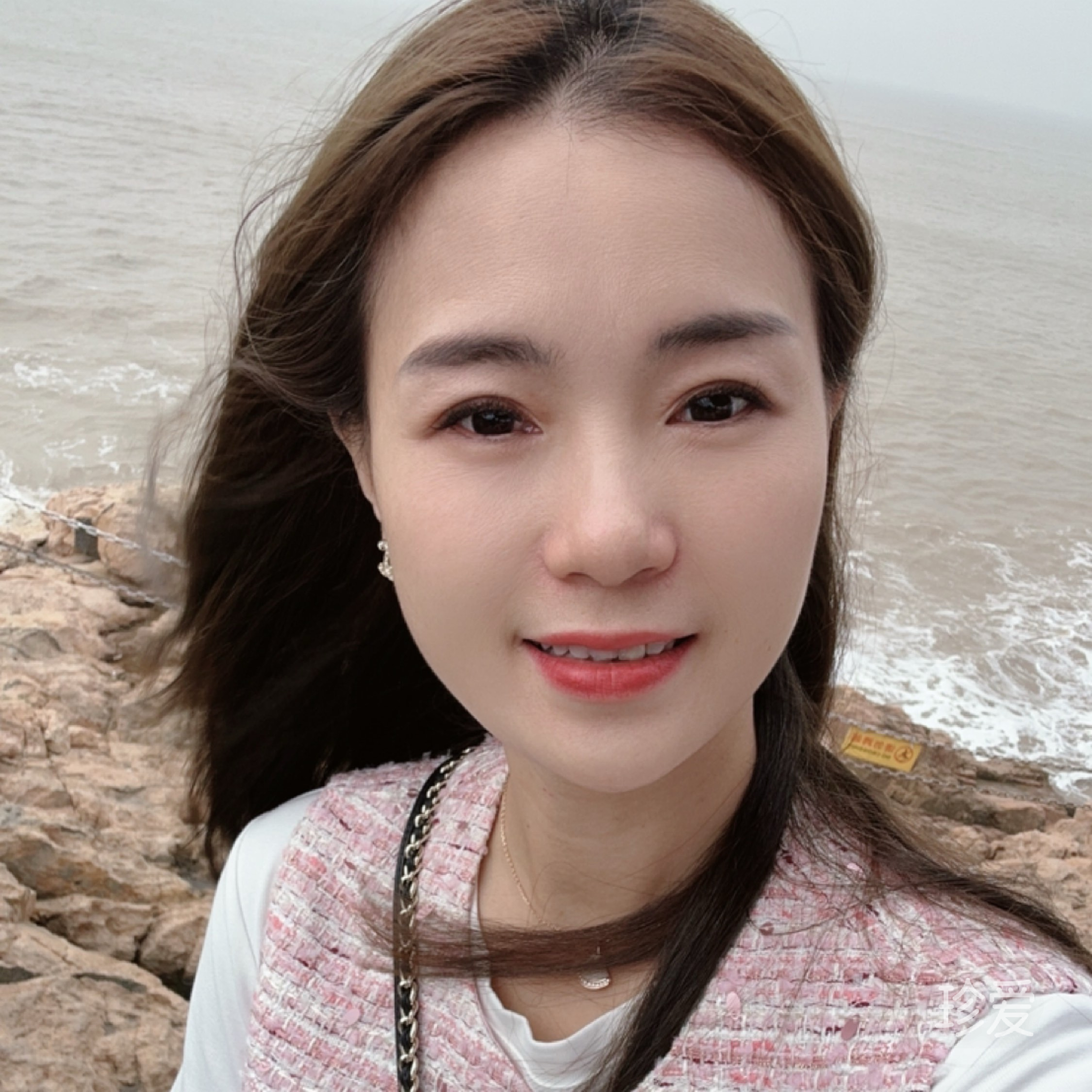 月光下的海