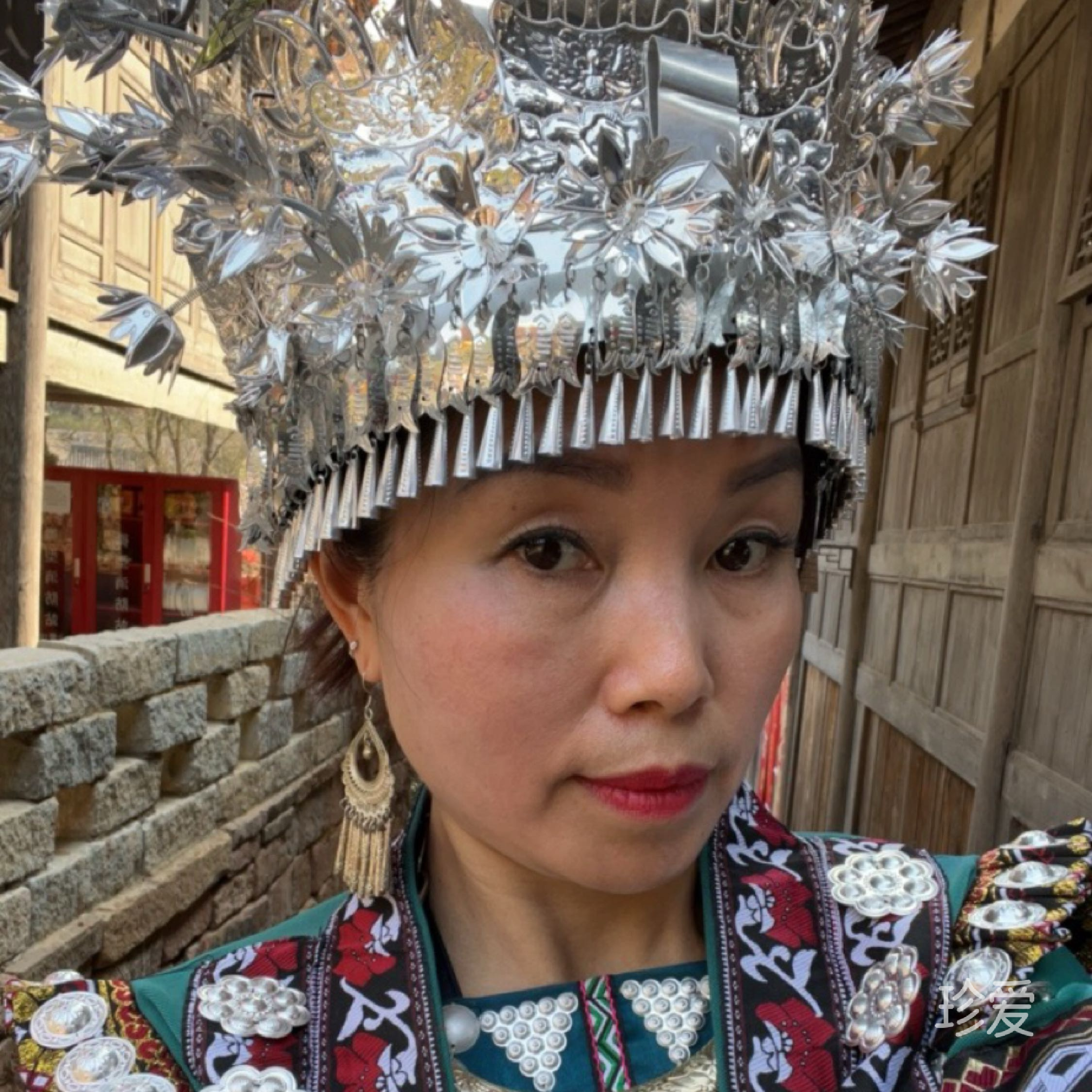 爱情并不美