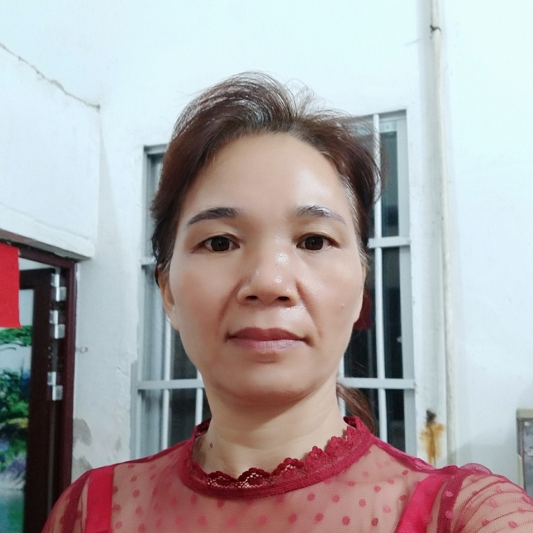 就像荒漠開(kāi)出寂寞