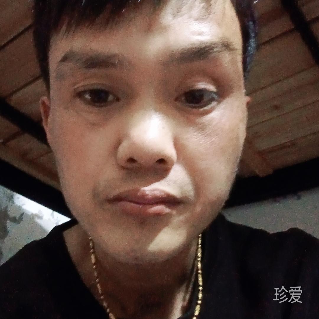 爱笑的小子