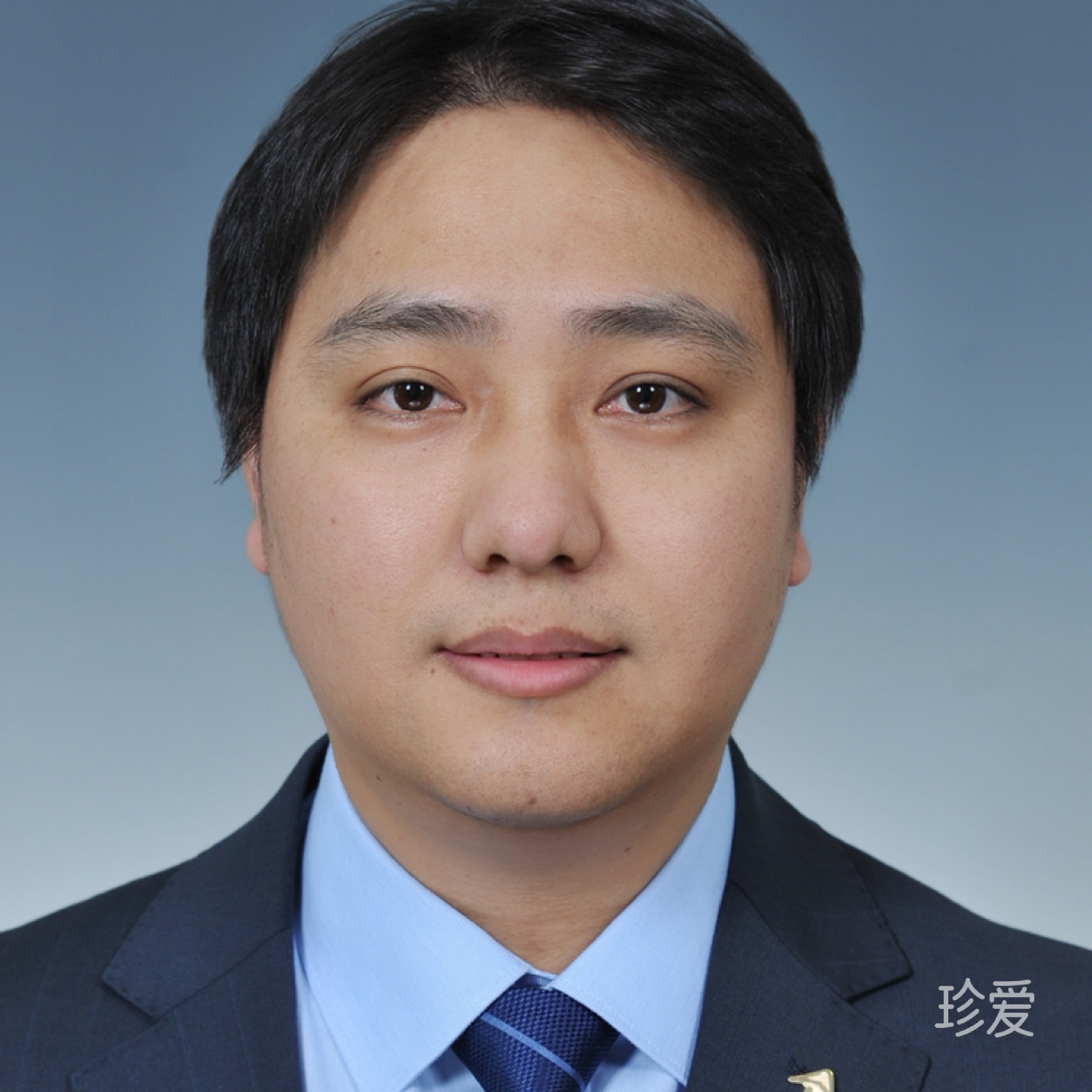 大鹏展翅