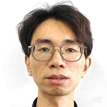 不是李白