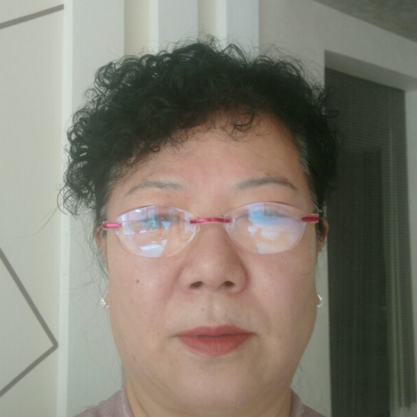 伊人飘雪