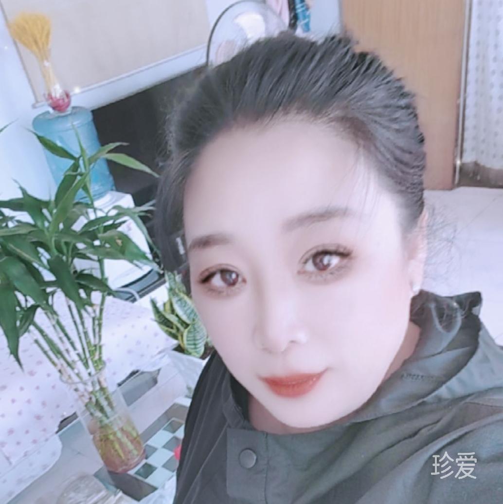 風(fēng)雨中的女人