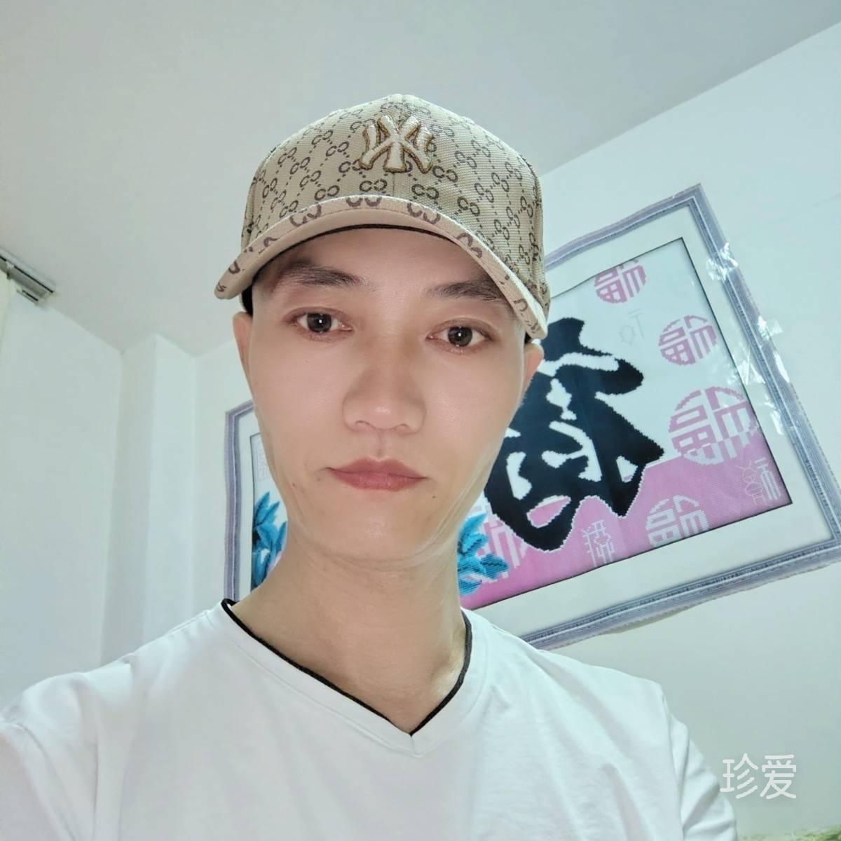 沉默大男孩