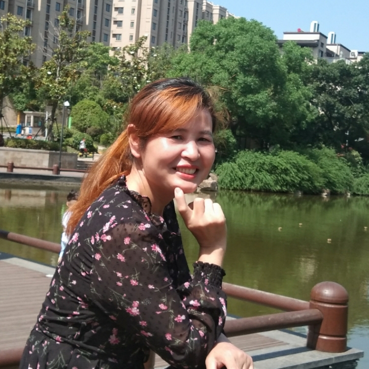 爱妮