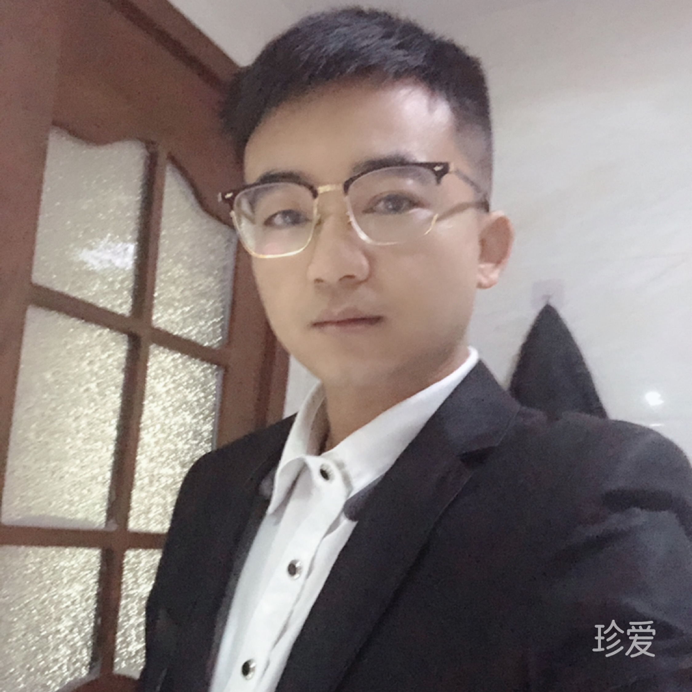 清风无意谁有心