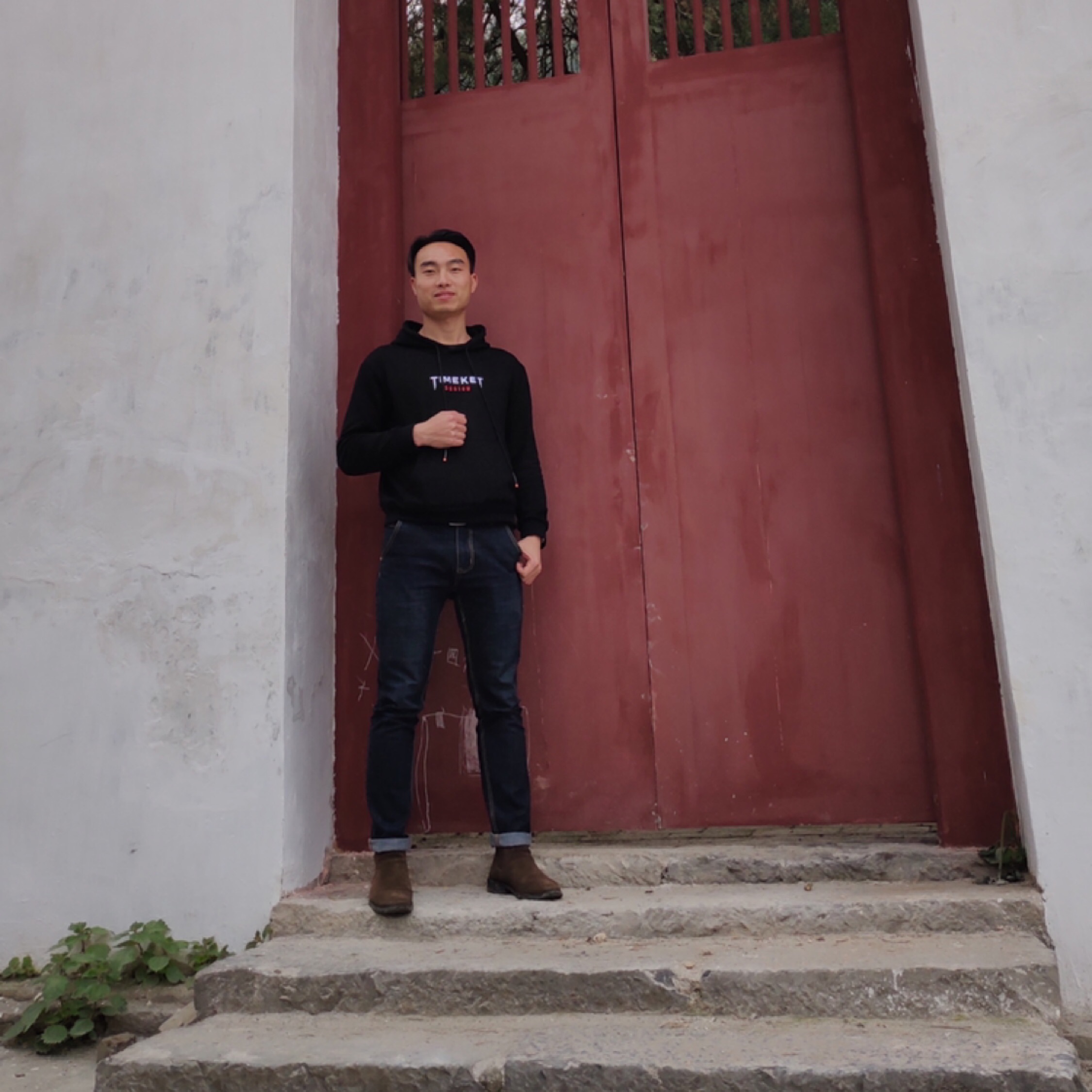 來(lái)到你的窗外