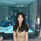 葉隨風(fēng)動(dòng)