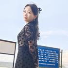 嫣然一笑
