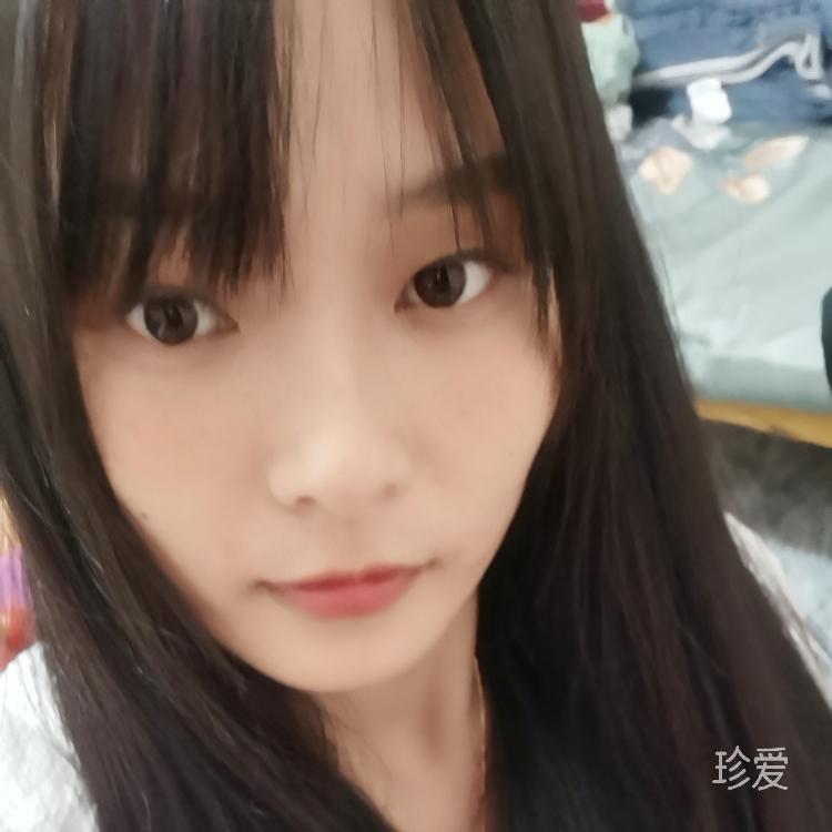 月光下的影子