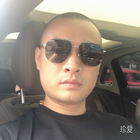 李偉