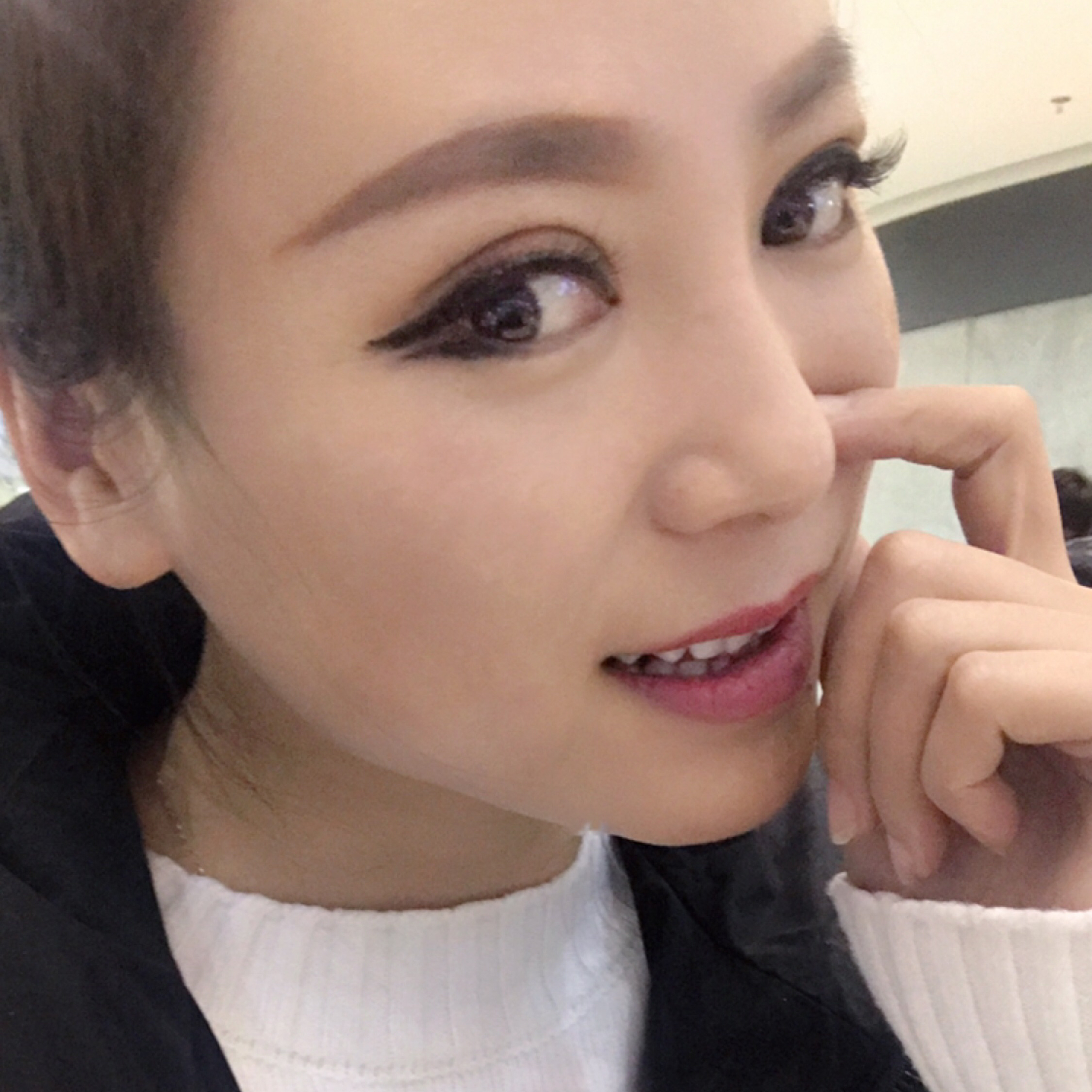 珺紸一枚小虎牙