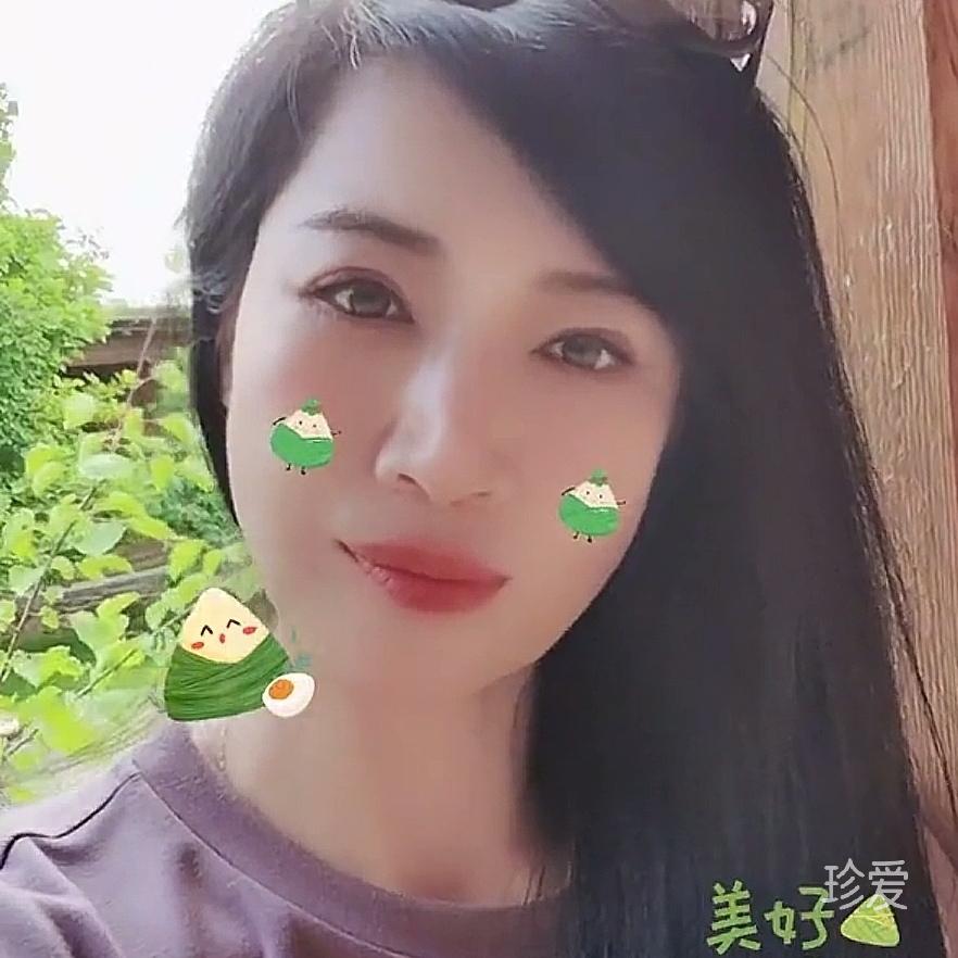 月光下的海