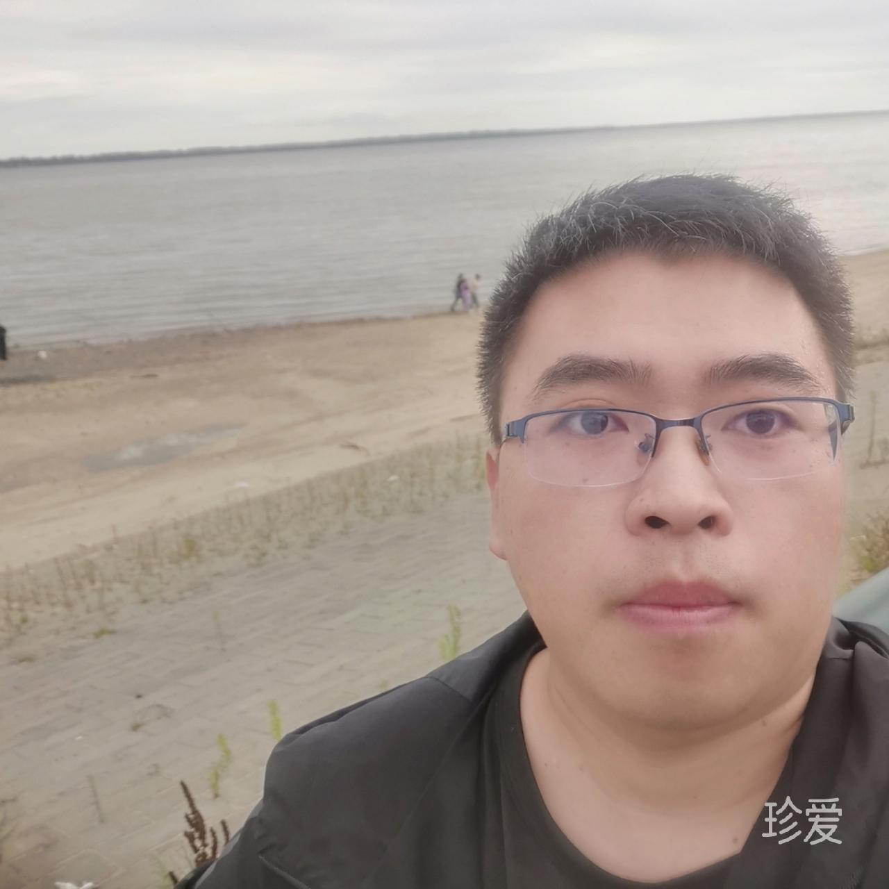 坐在樹梢等日出