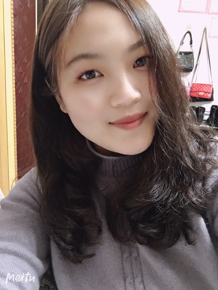 小白兔愛吃水果