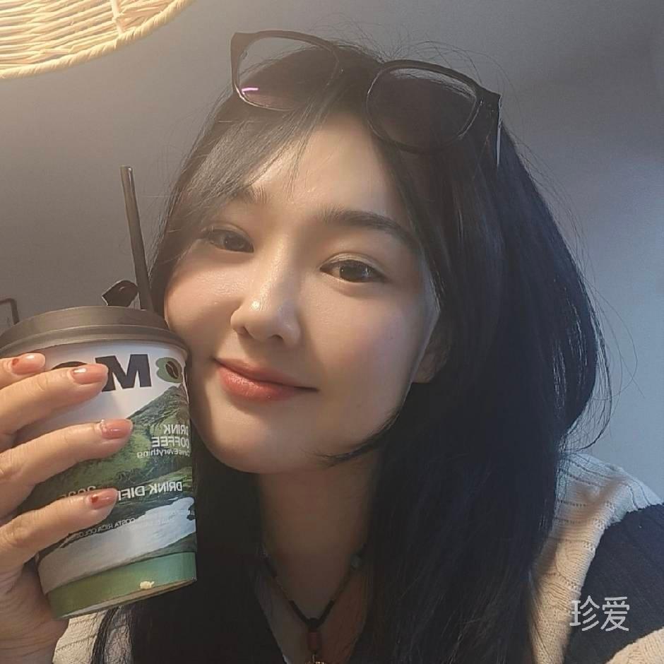 爱吃萝卜和青菜